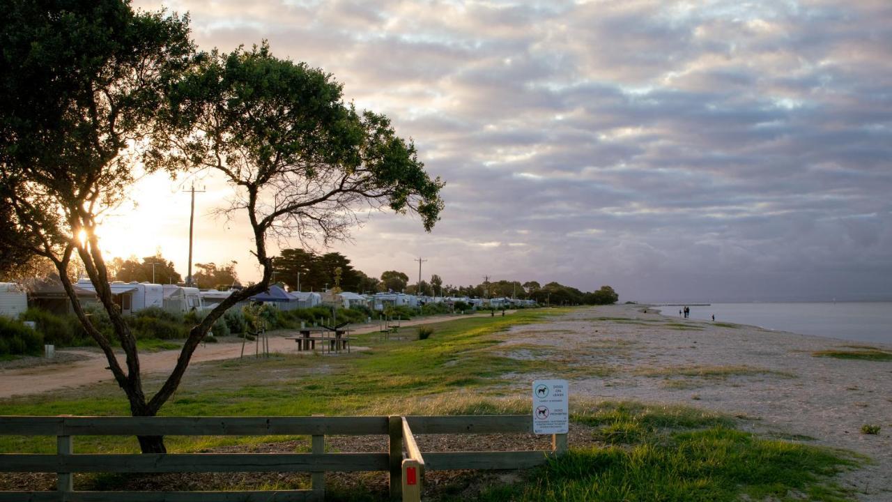 Отель Bellarine Bayside Портарлингтон Экстерьер фото